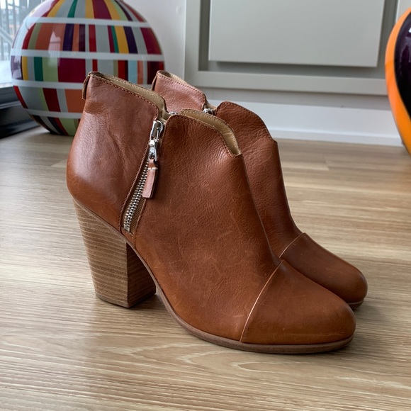 Rag Bone size 11M(41) ankle hi Margot bootie brown leather boots